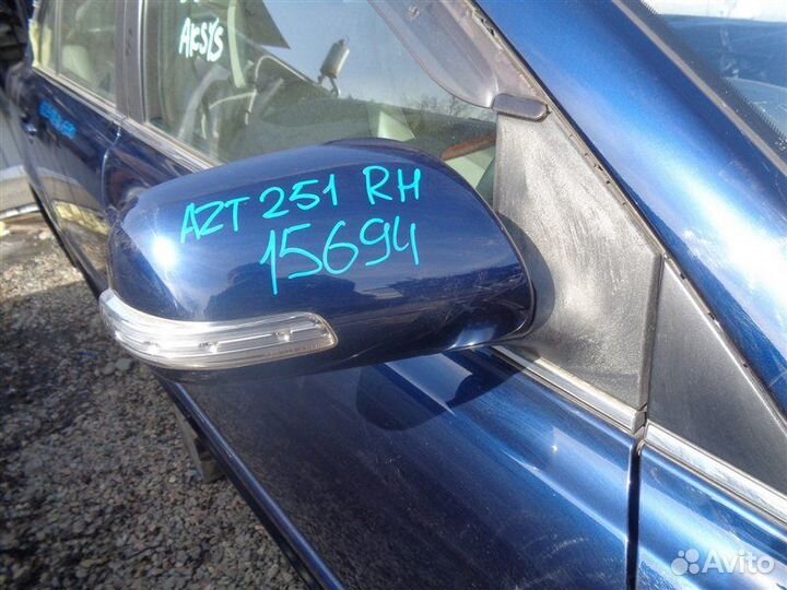 Зеркало правое Toyota Avensis AZT251 2AZ-FSE