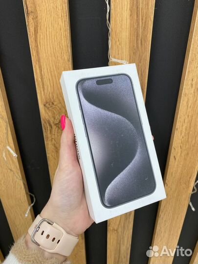 iPhone 15 Pro, 256 ГБ