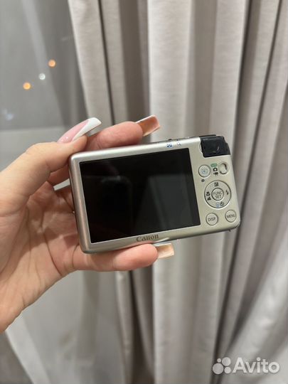 На запчасти Цифровой фотоаппарат canon ixus 130