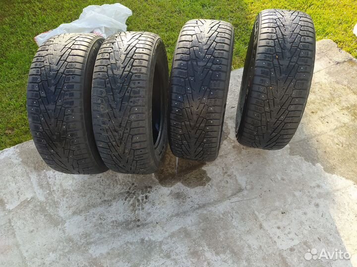 Nokian Tyres Hakkapeliitta 7 SUV 255/60 R18 112T