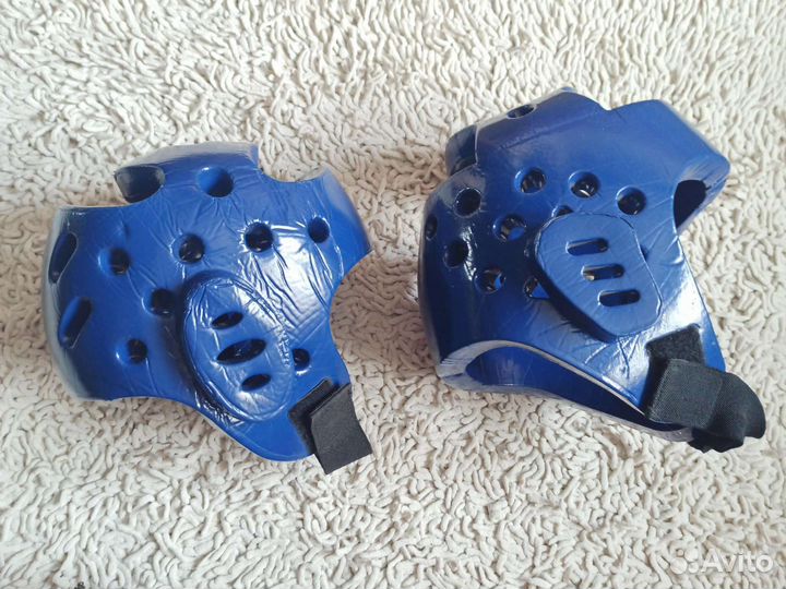 Шлем, футы для тхэквондо