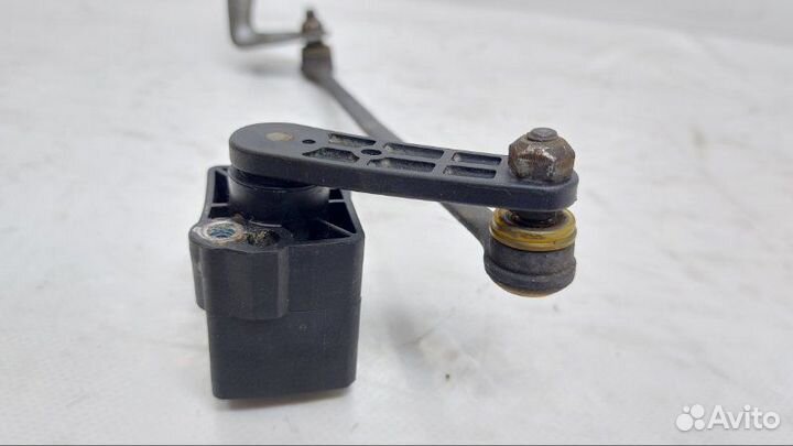 Датчик положения кузова Mercedes-Benz S W220 5.5