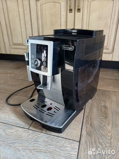 Кофемашина delonghi