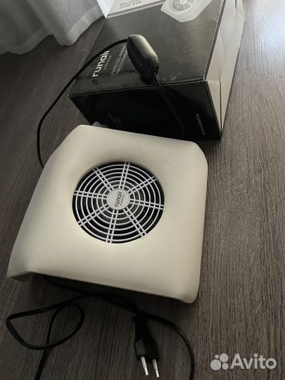 Вытяжка для маникюра и педикюра