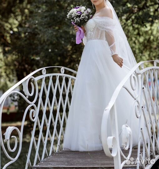 Свадебное платье