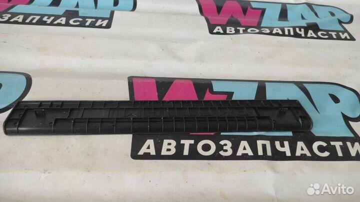 Накладка внутренняя на порог Ford Mustang