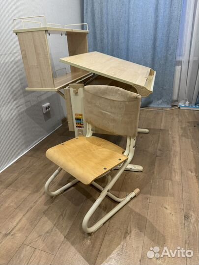 Школьная парта и стул дэми