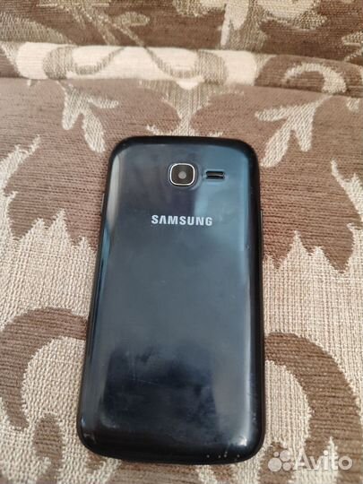 Телефон Samsung