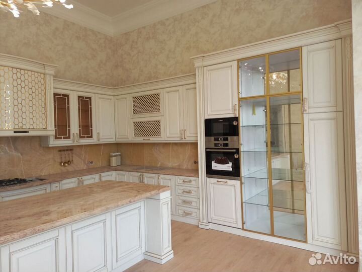 Кухня с островом на заказ