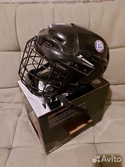 Нагрудник хоккейный