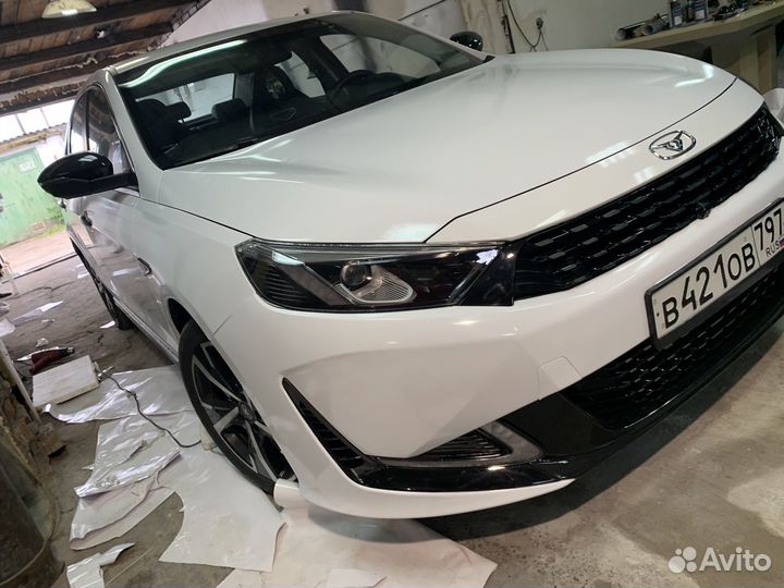 Оклейка авто, такси