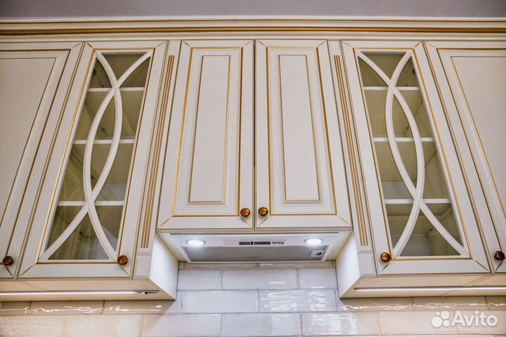 Кухонный гарнитур классика