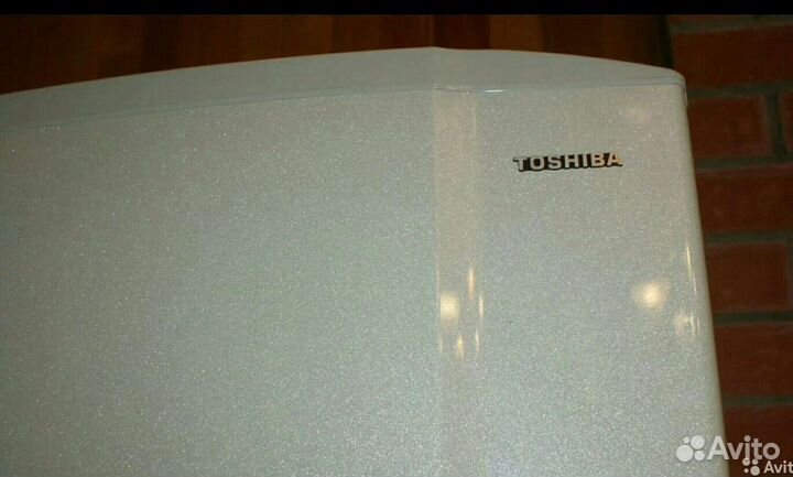 Холодильник Toshiba GR-M74RD. Япония. винос.Корея