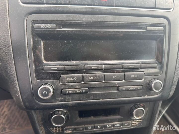 Штатная магнитола Volkswagen Polo 5 1.6 2012