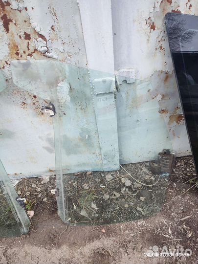 Стекло на toyota estima