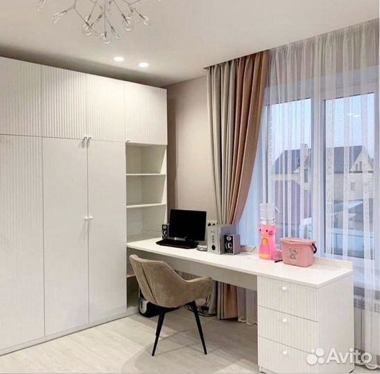 Мебель рабочее место в спальне