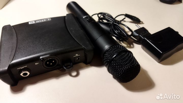 Цифровой радиомикрофон line 6 XD-V35