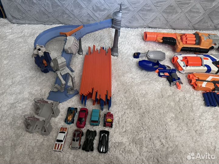 Игрушки для мальчика Nerf Hot Wheels