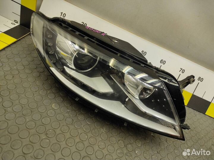 Фара правая Volkswagen Passat CC