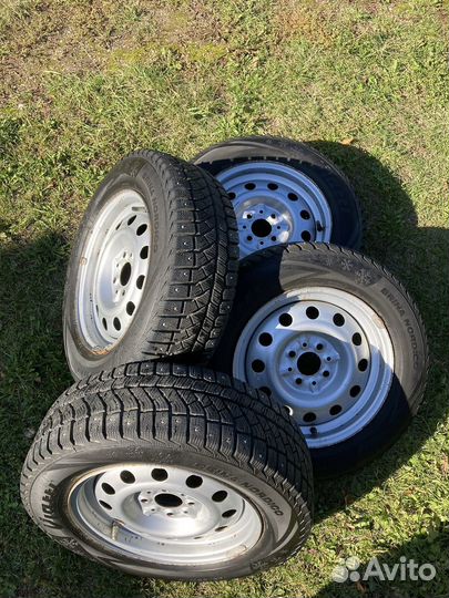 R14 Viatti Brina Nordico V-522 185/65, PCD 4x98 DIA 58.6