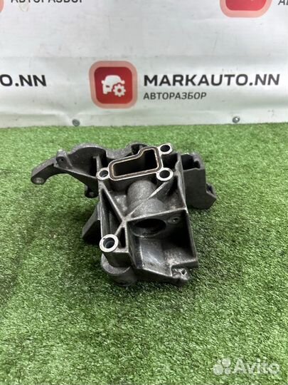 Кронштейн гидроусилителя руля Audi Q7 4L 3.0