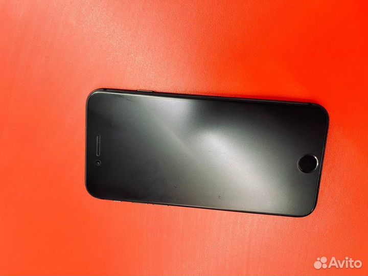 iPhone 8, 256 ГБ
