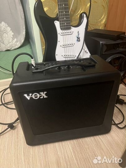 Гитара с усилителем