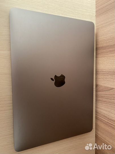 Apple MacBook Pro 13 2019