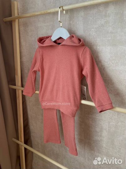 Вешалка напольная деревянная