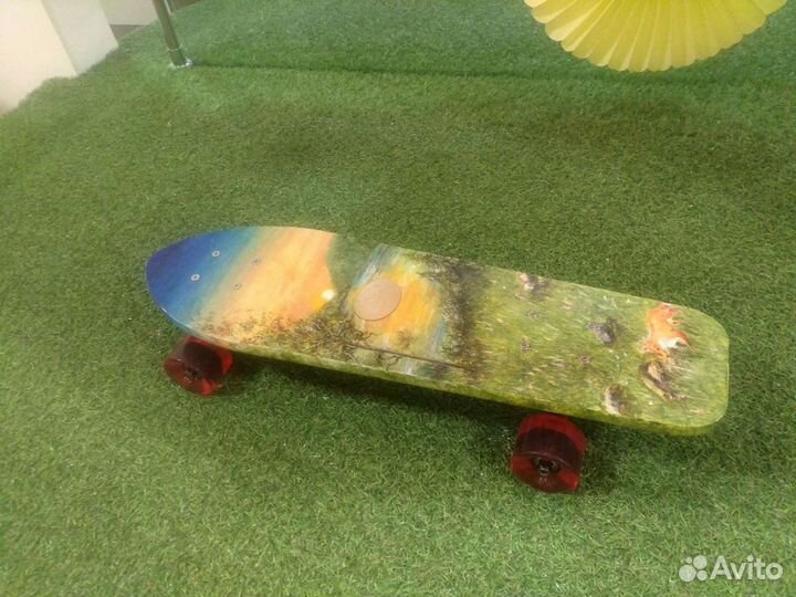 Скейтборд с ручной росписью