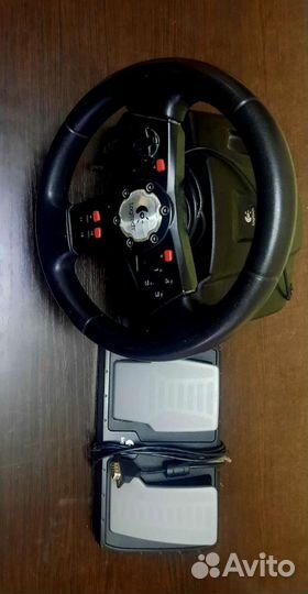 Игровой руль с педалями logitech
