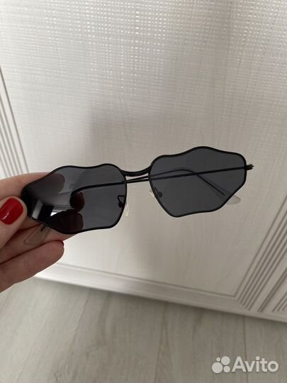 Солнцезащитные очки