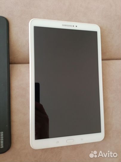 Планшет Samsung Galaxy Tab A 10.1 SM-T585