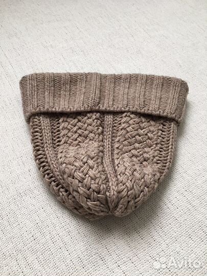 Шапка взрослая вязаная