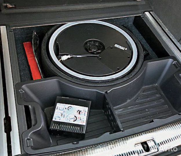 Сабвуфер Audi Q 5