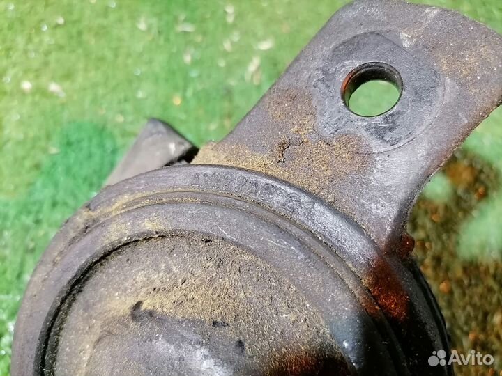 Опора двигателя (подушка двс) правая 41022-AE021 S