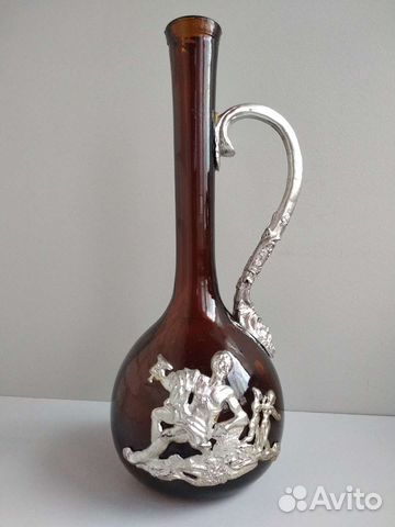 Декоративный кувшин