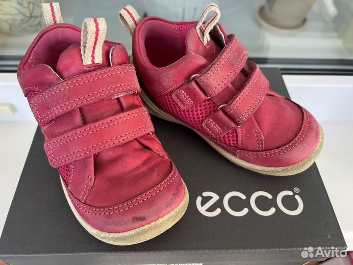 Ботинки на девочку Ecco