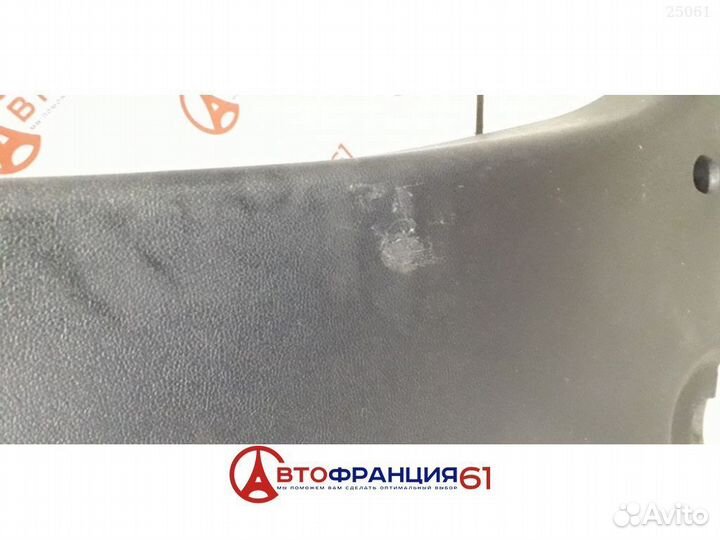 Обшивка центральной стойки, 8200823418 renault dus