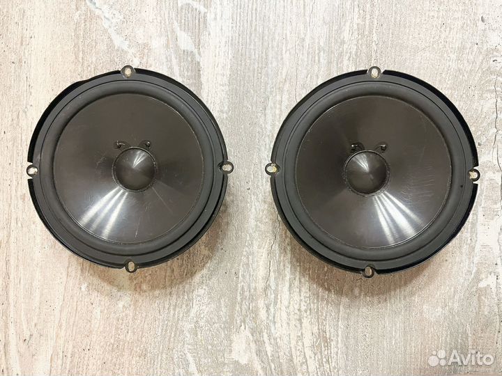 Динамики jbl