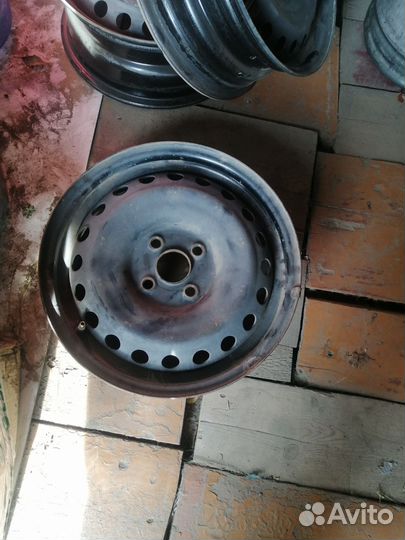 Диски на hyundai solaris r15