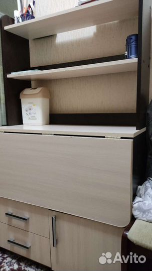 Детский письменный стол