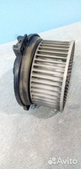 Моторчик печки Toyota Corolla 8 (E110)