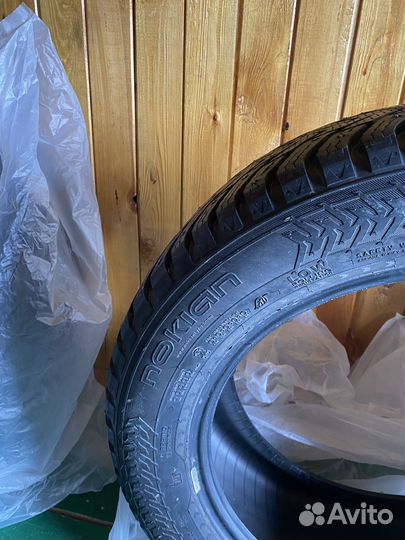 Nokian Tyres Hakkapeliitta 8 SUV 235/55 R18 104H