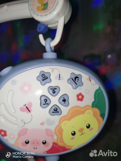 Мобиль на кроватку с проектором