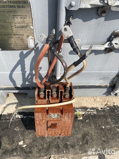 Рубильник с предохранителями