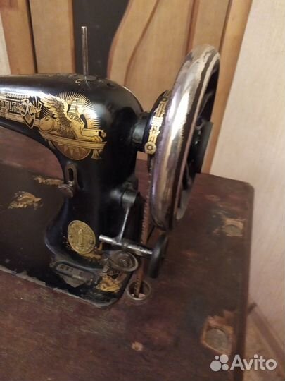Швейная машина Зингер (Singer)