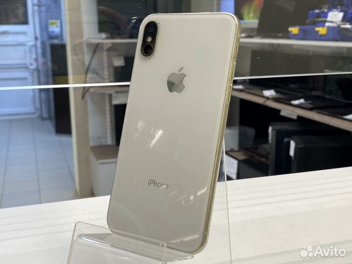 iPhone X, 64 ГБ
