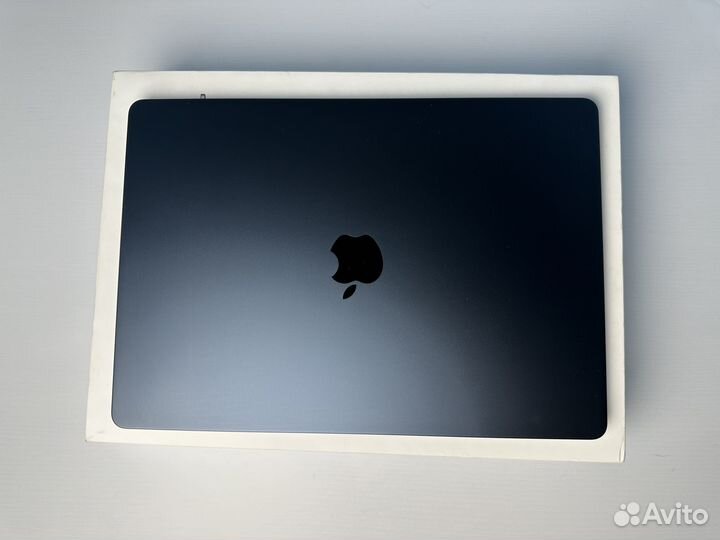 MacBook Air 15 2023 M2/16/512 (90 циклов, чек)