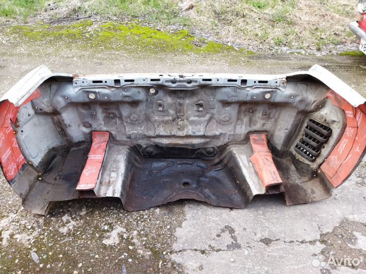 Бампер, пороги, ноускат, крыша на toyota Mark 2